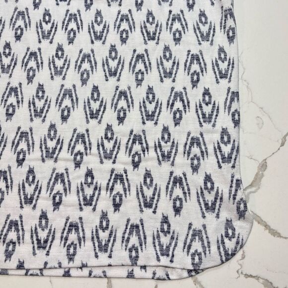 Gap | Women’s White Black Sleeveless Knit Geometric Printed Shirt Blouse Size S - Picture 10 of 16